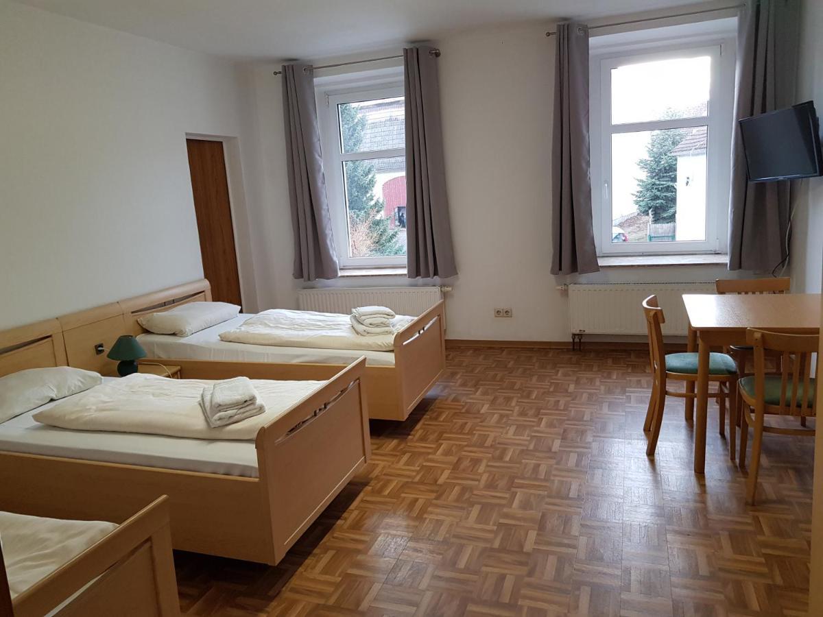 Gaestehaus Am Stadtrand Görlitz Extérieur photo