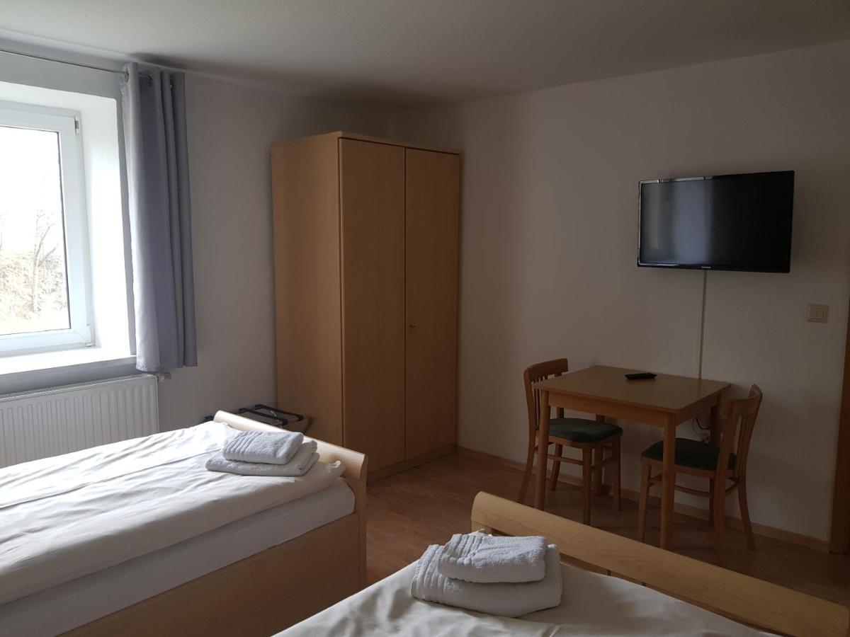Gaestehaus Am Stadtrand Görlitz Extérieur photo